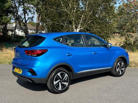 MG ZS 72.6kWh SE Long Range Auto 5dr 30