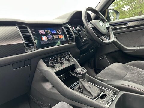 Skoda Kodiaq 2.0 TDI SportLine DSG 4WD Euro 6 (s/s) 5dr (7 Seat) 26