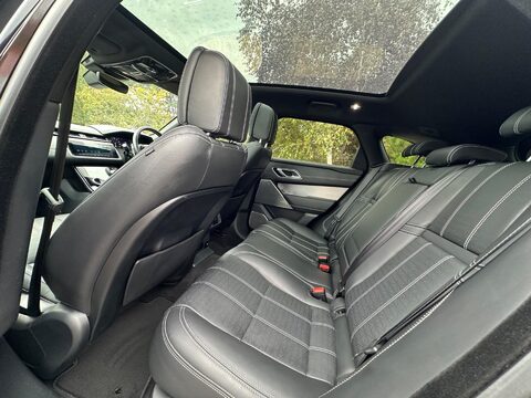 Land Rover Range Rover Velar 3.0 D300 R-Dynamic HSE Auto 4WD Euro 6 (s/s) 5dr 8