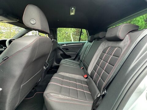 Volkswagen Golf 2.0 TSI BlueMotion Tech GTI Clubsport 40 DSG Euro 6 (s/s) 5dr 8