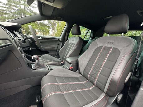 Volkswagen Golf 2.0 TSI BlueMotion Tech GTI Clubsport 40 DSG Euro 6 (s/s) 5dr 
