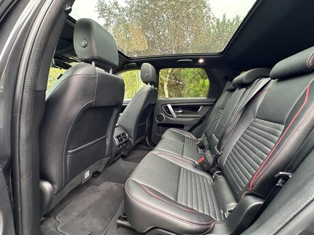 Land Rover Discovery Sport 1.5 P300e 12.2kWh R-Dynamic SE Auto 4WD Euro 6 (s/s) 5dr 