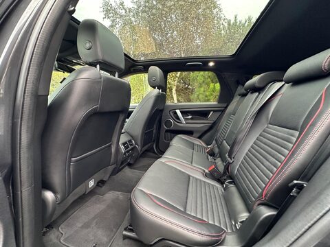 Land Rover Discovery Sport 1.5 P300e 12.2kWh R-Dynamic SE Auto 4WD Euro 6 (s/s) 5dr 8