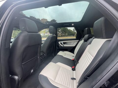Land Rover Discovery Sport 1.5 P300e 12.2kWh Urban Edition Auto 4WD Euro 6 (s/s) 5dr 30