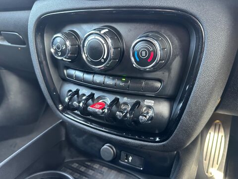 Mini Clubman 1.5 Cooper Sport Euro 6 (s/s) 6dr 23