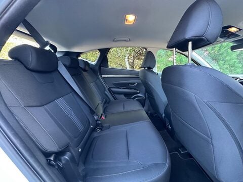 Hyundai TUCSON 1.6 h T-GDi SE Connect Auto Euro 6 (s/s) 5dr 7