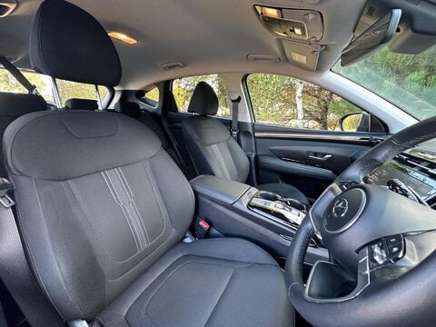 Hyundai TUCSON 1.6 h T-GDi SE Connect Auto Euro 6 (s/s) 5dr 14