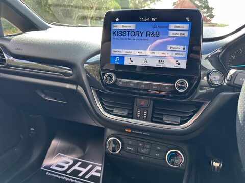 Ford Fiesta 1.0T EcoBoost ST-Line Euro 6 (s/s) 5dr 16