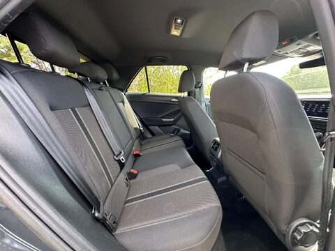 Volkswagen T-Roc 1.5 TSI EVO Black Edition DSG Euro 6 (s/s) 5dr 7
