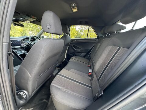 Volkswagen T-Roc 1.5 TSI EVO Black Edition DSG Euro 6 (s/s) 5dr 8