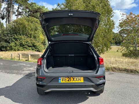 Volkswagen T-Roc 1.5 TSI EVO Black Edition DSG Euro 6 (s/s) 5dr 13