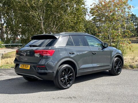 Volkswagen T-Roc 1.5 TSI EVO Black Edition DSG Euro 6 (s/s) 5dr 30