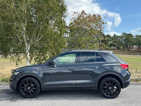 Volkswagen T-Roc 1.5 TSI EVO Black Edition DSG Euro 6 (s/s) 5dr 9