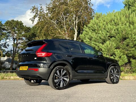 Volvo XC40 1.5h T5 Recharge 10.7kWh Ultimate Dark Auto Euro 6 (s/s) 5dr 31