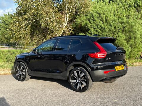 Volvo XC40 1.5h T5 Recharge 10.7kWh Ultimate Dark Auto Euro 6 (s/s) 5dr 26