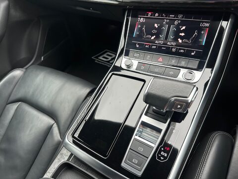 Audi Q7 3.0 TDI V6 45 Black Edition Tiptronic quattro Euro 6 (s/s) 5dr 31