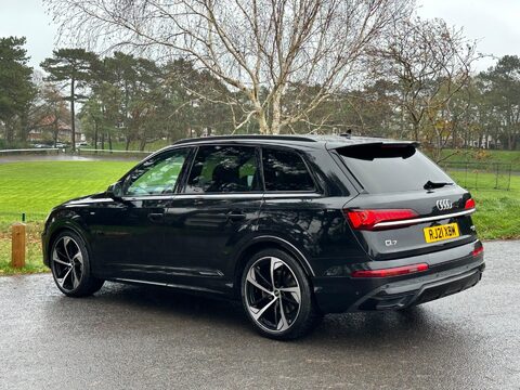 Audi Q7 3.0 TDI V6 45 Black Edition Tiptronic quattro Euro 6 (s/s) 5dr 24