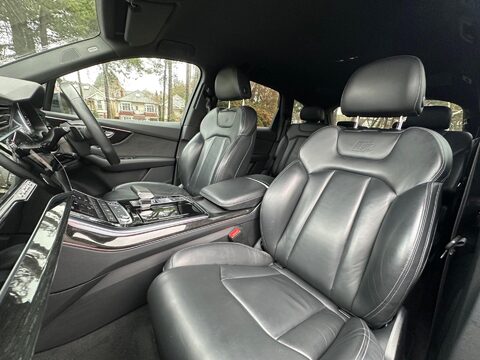 Audi Q7 3.0 TDI V6 45 Black Edition Tiptronic quattro Euro 6 (s/s) 5dr 4