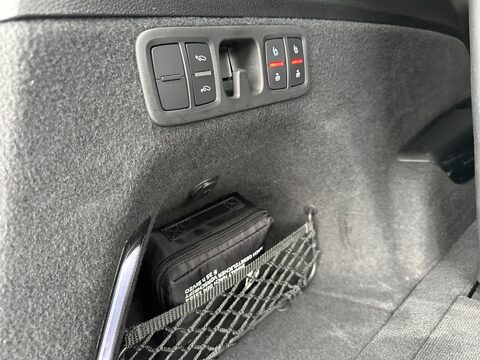 Audi Q7 3.0 TDI V6 45 Black Edition Tiptronic quattro Euro 6 (s/s) 5dr 30