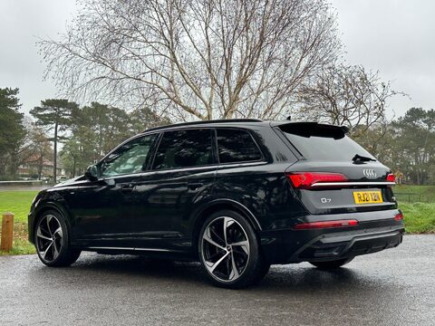 Audi Q7 3.0 TDI V6 45 Black Edition Tiptronic quattro Euro 6 (s/s) 5dr 2