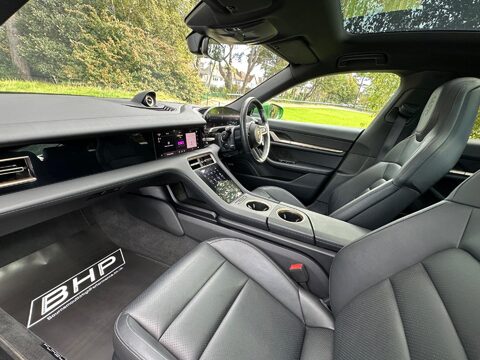 Porsche Taycan Performance 79.2kWh Auto RWD 4dr 17