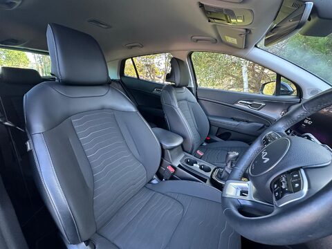 Kia Sportage 1.6 T-GDi 3 Euro 6 (s/s) 5dr 23