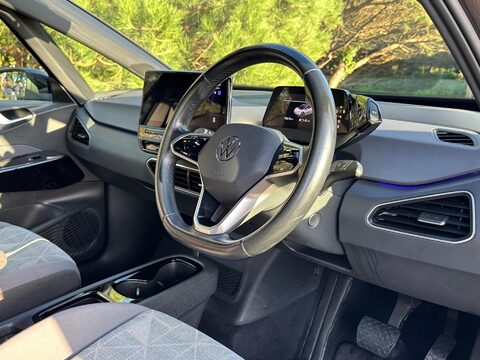 Volkswagen ID.3 Pro Performance 58kWh Life Auto 5dr 5