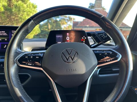 Volkswagen ID.3 Pro Performance 58kWh Life Auto 5dr 18