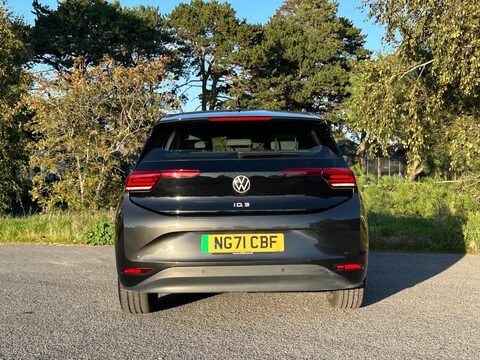 Volkswagen ID.3 Pro Performance 58kWh Life Auto 5dr 28
