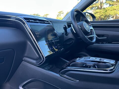 Hyundai TUCSON 1.6 h T-GDi Ultimate Auto Euro 6 (s/s) 5dr 29