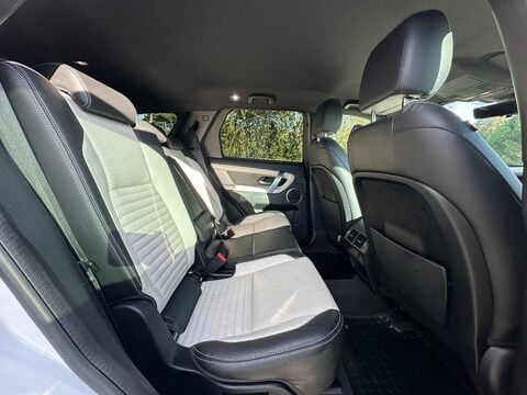 Land Rover Discovery Sport 2.0 D240 MHEV R-Dynamic HSE Auto 4WD Euro 6 (s/s) 5dr 14