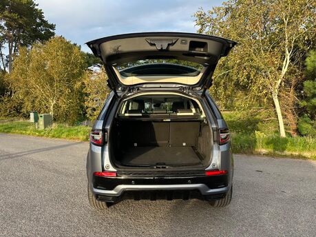 Land Rover Discovery Sport 1.5 P300e 12.2kWh R-Dynamic HSE Auto 4WD Euro 6 (s/s) 5dr 