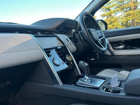 Land Rover Discovery Sport 1.5 P300e 12.2kWh R-Dynamic HSE Auto 4WD Euro 6 (s/s) 5dr 28