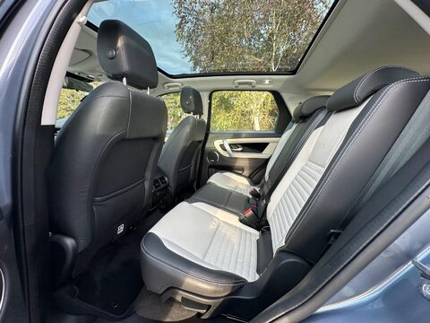 Land Rover Discovery Sport 1.5 P300e 12.2kWh R-Dynamic HSE Auto 4WD Euro 6 (s/s) 5dr 23