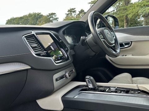 Volvo XC90 2.0 B5 MHEV R-Design Pro Auto 4WD Euro 6 (s/s) 5dr 24