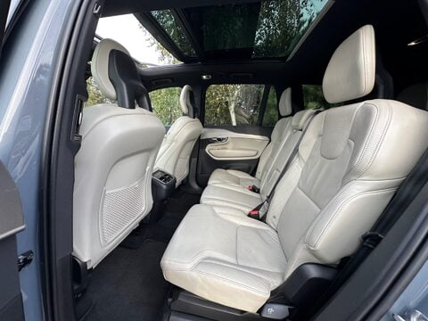 Volvo XC90 2.0 B5 MHEV R-Design Pro Auto 4WD Euro 6 (s/s) 5dr 26