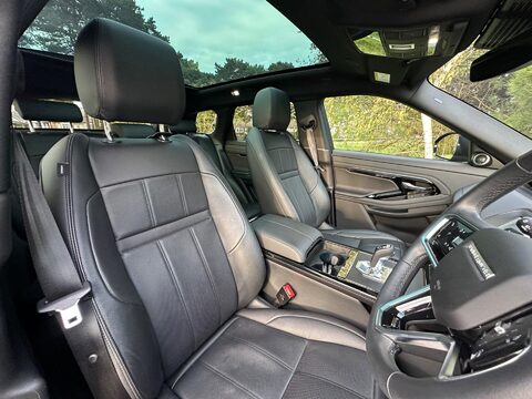 Land Rover Range Rover Evoque 1.5 P300e 12.2kWh R-Dynamic SE Auto 4WD Euro 6 (s/s) 5dr 11