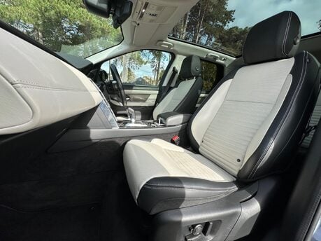 Land Rover Discovery Sport 2.0 P250 MHEV R-Dynamic HSE SUV 5dr Petrol Auto 4WD Euro 6 (s/s) (250 ps) 