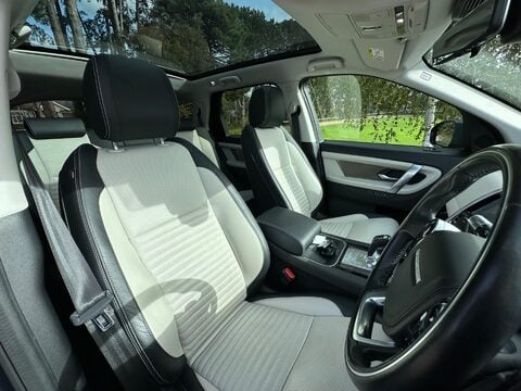 Land Rover Discovery Sport 2.0 P250 MHEV R-Dynamic HSE SUV 5dr Petrol Auto 4WD Euro 6 (s/s) (250 ps) 23