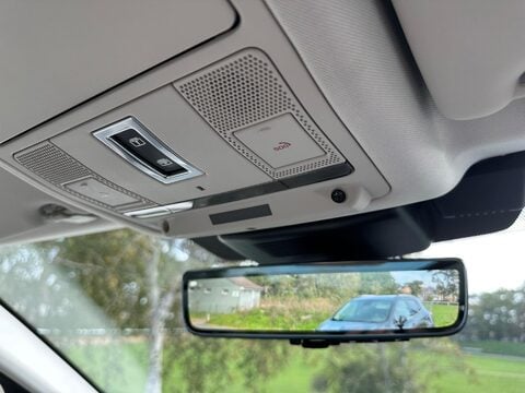 Land Rover Discovery Sport 2.0 P250 MHEV R-Dynamic HSE SUV 5dr Petrol Auto 4WD Euro 6 (s/s) (250 ps) 33