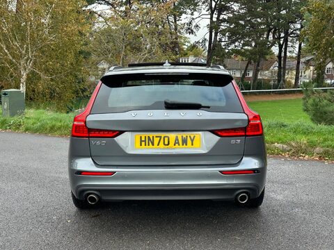 Volvo V60 2.0 B3 MHEV Momentum Auto Euro 6 (s/s) 5dr 21
