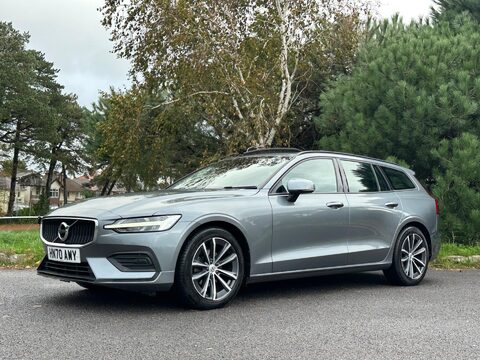 Volvo V60 2.0 B3 MHEV Momentum Auto Euro 6 (s/s) 5dr 19