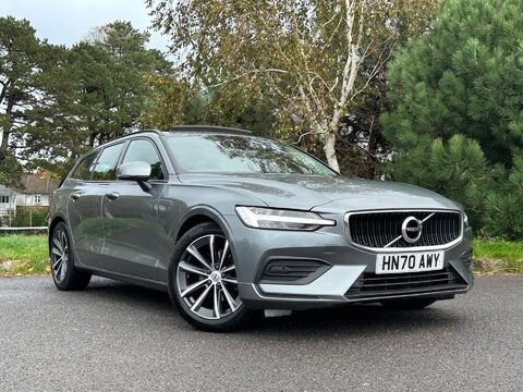 Volvo V60 2.0 B3 MHEV Momentum Auto Euro 6 (s/s) 5dr 17