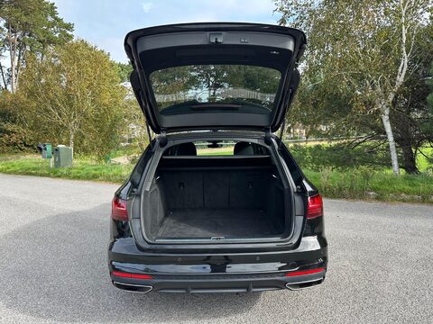 Audi A4 2.0 TFSI 40 Black Edition S Tronic Euro 6 (s/s) 5dr 30