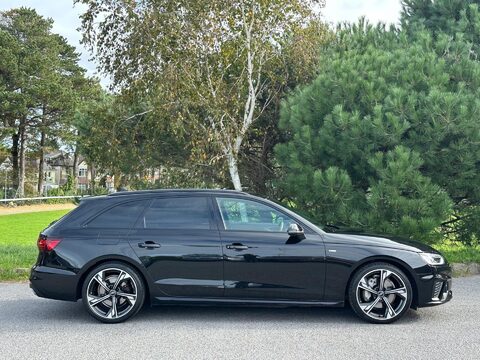 Audi A4 2.0 TFSI 40 Black Edition S Tronic Euro 6 (s/s) 5dr 6