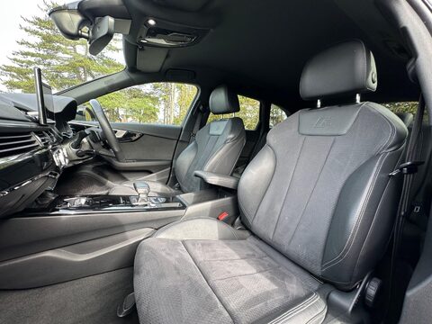 Audi A4 2.0 TFSI 40 Black Edition S Tronic Euro 6 (s/s) 5dr 4