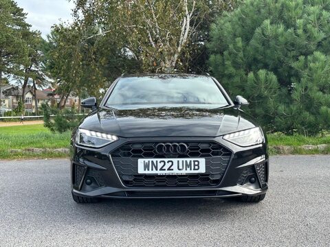 Audi A4 2.0 TFSI 40 Black Edition S Tronic Euro 6 (s/s) 5dr 11