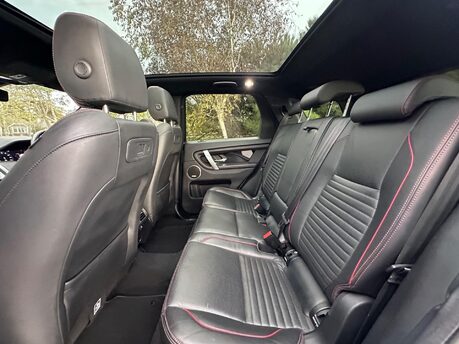Land Rover Discovery Sport 1.5 P300e 12.2kWh R-Dynamic HSE Auto 4WD Euro 6 (s/s) 5dr 