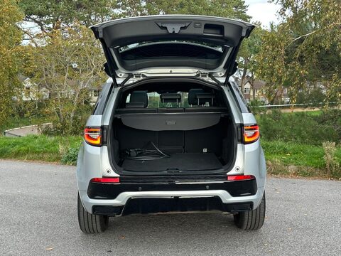 Land Rover Discovery Sport 1.5 P300e 12.2kWh R-Dynamic HSE Auto 4WD Euro 6 (s/s) 5dr 13