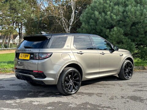 Land Rover Discovery Sport 1.5 P300e 12.2kWh R-Dynamic HSE Auto 4WD Euro 6 (s/s) 5dr 35